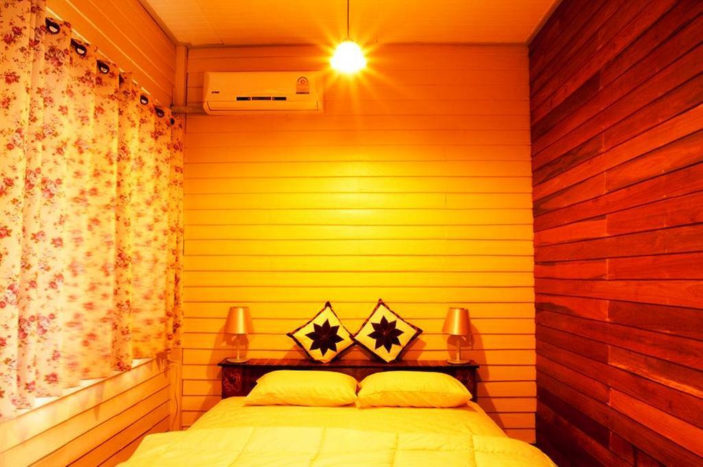 Ban Boonchu Bed & Breakfast Ayutthaya Rom bilde