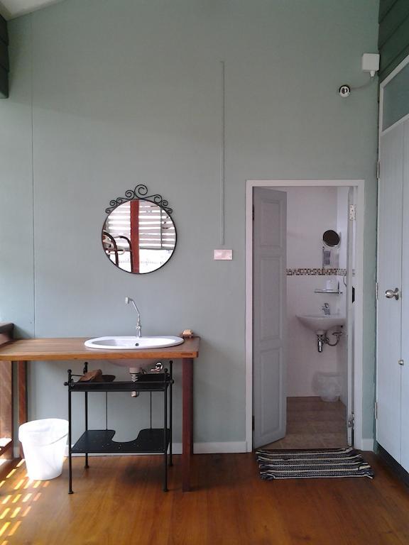 Ban Boonchu Bed & Breakfast Ayutthaya Rom bilde