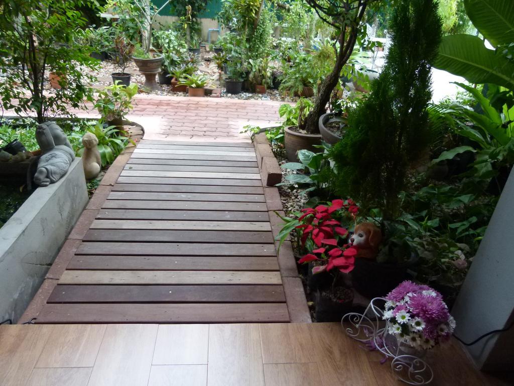 Ban Boonchu Bed & Breakfast Ayutthaya Eksteriør bilde